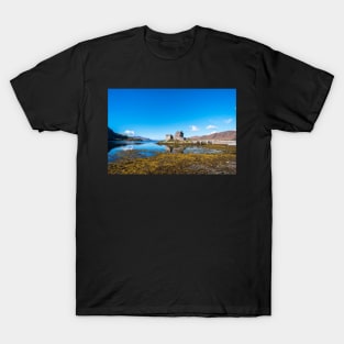 Eilean Donan Castle, Kyle of Lochalsh T-Shirt